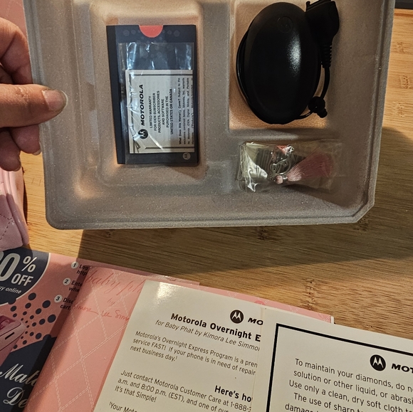 Baby Phat Pink Limited Edition Phone w/ box & accessories- Collectors item *Y2K* - Picture 10 of 16